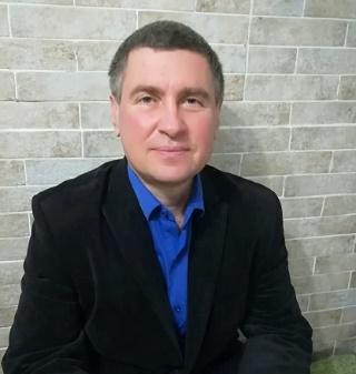 Андреев Юрий (Россия) - практикующий медицинский психолог, придерживающийся мультимодального и интегрированного подхода к человеческой жизни, в том числе к его психологическому здоровью. Сертифицирован по Эриксоновскому гипнозу
